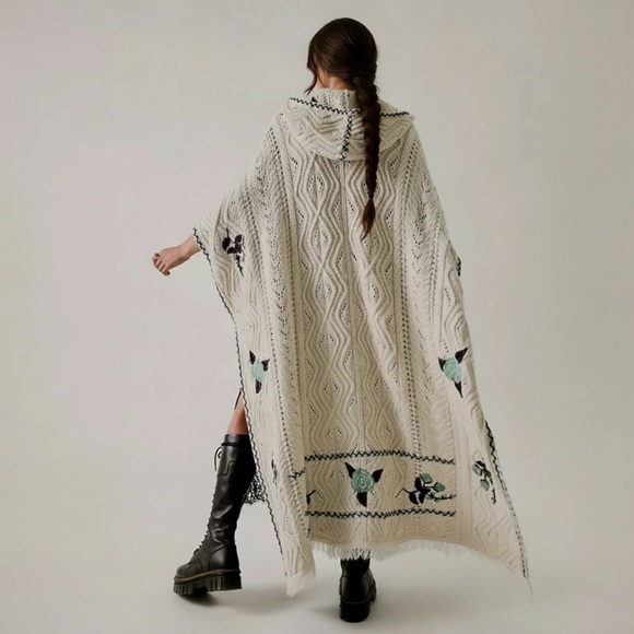 $500 NWT Free People x Anna Sui Limited Edition Yves Sweater Classic Knit Poncho - Picture 2 of 12
